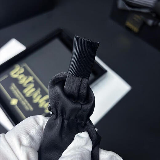 Jiaoxuefei Jiaoxuefei Luxurious high-end satin black crystal headband high cranial fold hair hole pressure headband hair accessories new style