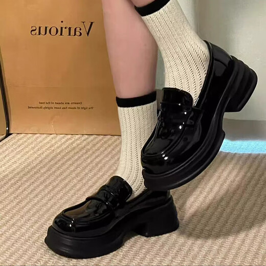 Lugeli Loafers Chaussures en cuir de haute hauteur de style britannique 2025 Nouveau orteil rond Polylem