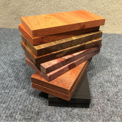 Meng Junchen diy comb wood log wood comb mahogany horizontal pattern blood sandalwood leaflet red sandalwood purple sandalwood green sandalwood handmade wood carving purple sandalwood 6*12*1cm piece