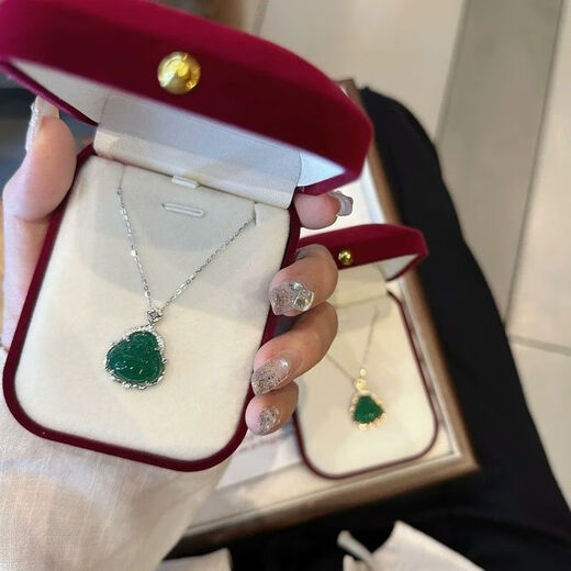 GAUSS CARLER999 sterling silver Maitreya Buddha natural green chalcedony Buddha male pendant female jade Buddha pendant chalcedony necklace white and silver same style
