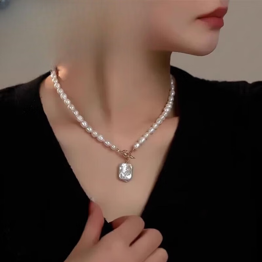 Jinxu 2025 Baroque Pendant Design OT Buckle Clavicle Chain Multi-Design Freshwater Pearl Necklace New Earrings