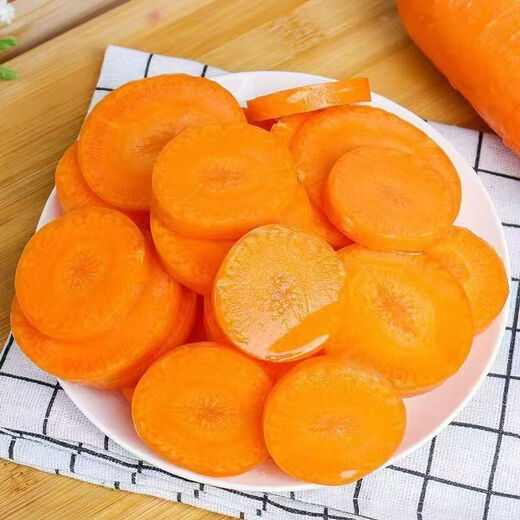 Fresh pureed carrots, fresh vegetables, farm fruits, radishes, seasonal fresh vegetables, sweet potatoes, breakfast nutrition, carrots 1 Jin Jin is equal to 0.5 kg, with box 200g+/box