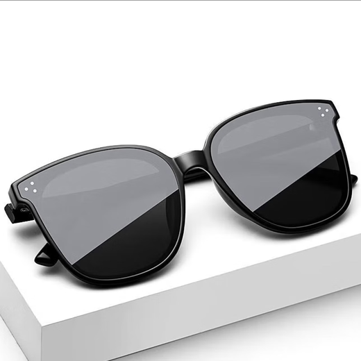 Lunettes de soleil de grand cadre Men et femmes Sun Protection Soleil Protection Soleil Tende de conduite Tendance des étoiles Sême style de soleil Structure au hasard expédiée [un ensemble]