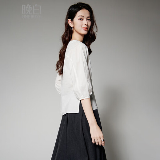 Late White New Product 2025 Autumn Skin-Friendly Korean Style Shirt Temperament Round Neck Age Reduction Fashion Shirt Women White L