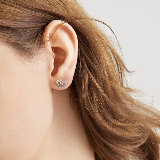 Chow Sang Sang Pt950 platinum bow platinum platinum earrings earrings earrings for women 91475E pricing