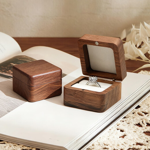 Fan Yejia's high-end black walnut jewelry box, birthday proposal ring box, diamond ring, anniversary birthday gift box, New Year's gift