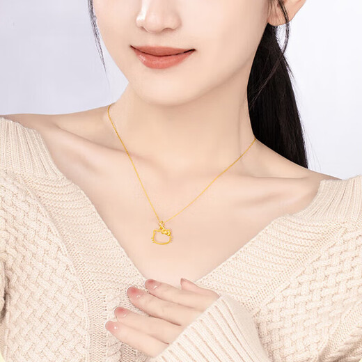 Chow Taisheng Hello KT Cat Gold Pendant Girls Pure Gold Hellokt Cat Necklace Platinum Bracelet Birthday Gift for Girlfriend