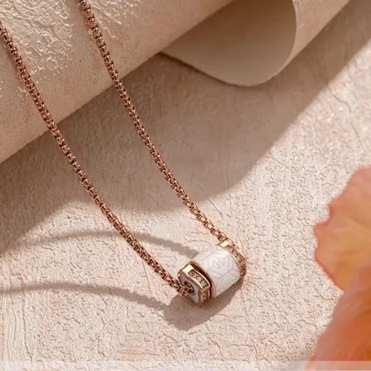 Armani genuine light luxury niche small waist transfer bead necklace clavicle chain high-end exquisite temperament gift for girlfriend EGS2828221 white small waist