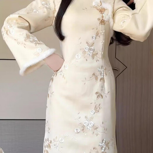 Pierre Cardin Matcha Mochi 2025 winter new improved cheongsam embroidered suede plus velvet fur collar women's style new Chinese style white petticoat M