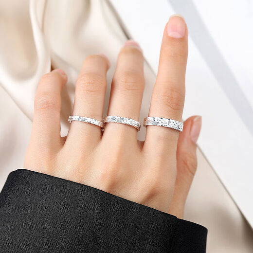 9999 sterling silver pure silver three-sided crushed ice couple ring men and women closed ring ring flash ring gift 4mm-crushed ice weighs about 3.5g Hong Kong code-18