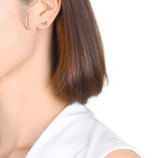 Chow Sang Sang Pt950 Platinum Butterfly White Gold Platinum Earrings Earrings Earrings Women 33197E Pricing