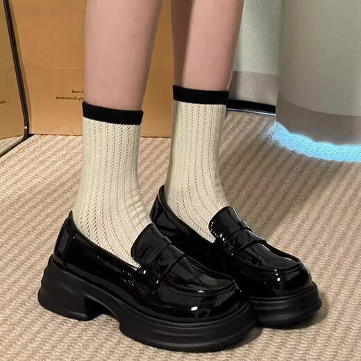 Lugeli Loafers Chaussures en cuir de haute hauteur de style britannique 2025 Nouveau orteil rond Polylem