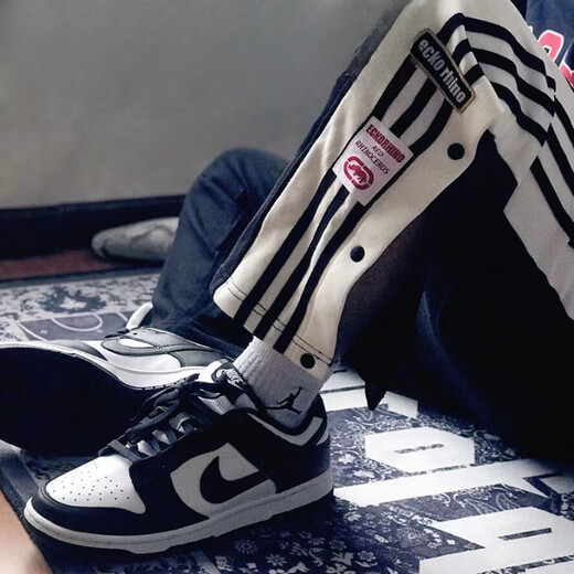 Nike Nike Dunk Low Black and White Panda Men and Women Low Top Casual Board Chaussures DD- Véritable Panda noir et blanc Femmes DD1503-101 35.5