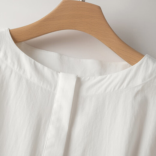 Late White New Product 2025 Autumn Skin-Friendly Korean Style Shirt Temperament Round Neck Age Reduction Fashion Shirt Women White L