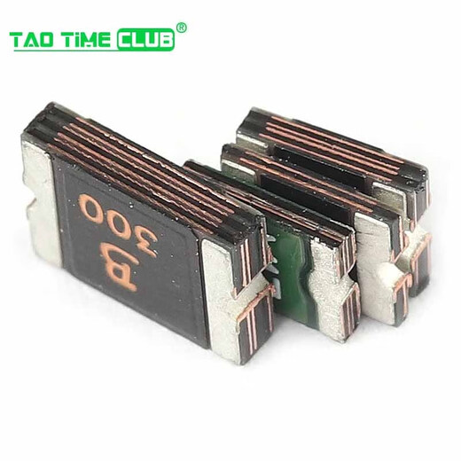 1210 1812 SMD resettable fuse PPTC 0.5A 1.75A 2A 3A 6V 16V SMD 3A6V package 1812 (5 pieces) No Specifications