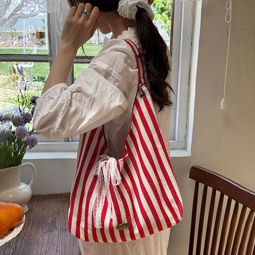 卡汐沐 条纹帆布包包女通勤斜挎包女韩国字母印花双面单肩包学生上课包 双面帆布包【红色条纹】