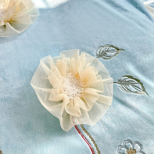 Montmartre princess style winter new style about 11Jin Jin equals 0.5kg heavy milk velvet bed cover four-piece set thickened double-sided velvet bed cover three-piece set Dream Garden--Baby Blue 1.5m bed cover four-piece quilt cover 200*230