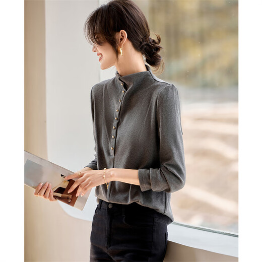 Shangjing's stylish and versatile half-turtle collar warm base layer embellished with gold buttons for fall and winter.