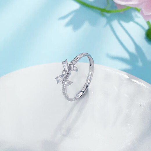 Beijing Gold Trading Center Co., Ltd. Platinum solid live silver gauze princess bow ring as a Mid-Autumn Festival gift for mother, mother and lover's birthday Silver gauze princess bow ring (approximately 2.65g)