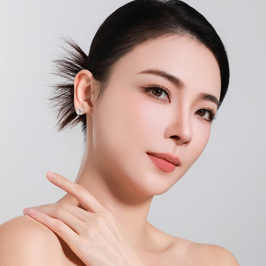 Mengjinyuan Platinum Earrings Hollow Gourd Stripe Sparkling Flower Earrings PT950 Platinum Birthday Gift for Girlfriend Weight Approximately 2.55g