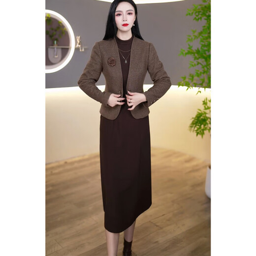 Pierre Cardin elegant thickened two-piece dress for women 2025 autumn and winter new lady mother dress suit skirt coffee color two-piece suit L recommended 101-110 Jin Jin equals 0.5 kg