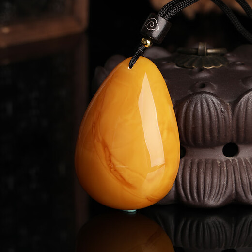 Yanyun Jewelry Natural Beeswax Pendant Chicken Fat Yellow Amber Full Honey Water Drop Necklace Men and Women Solitary The main stone weighs 20-22 grams