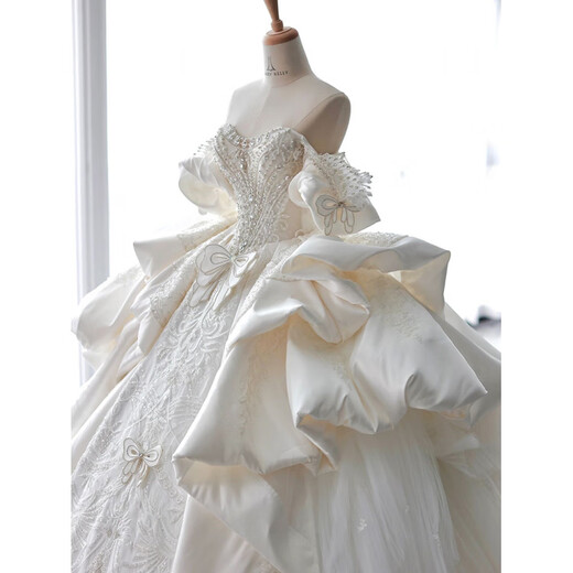 SHANDONGSHAONV French satin one-shoulder heavy-duty wedding dress 2025 new bride fugitive princess large tail main yarn white floor-length wedding dress XS