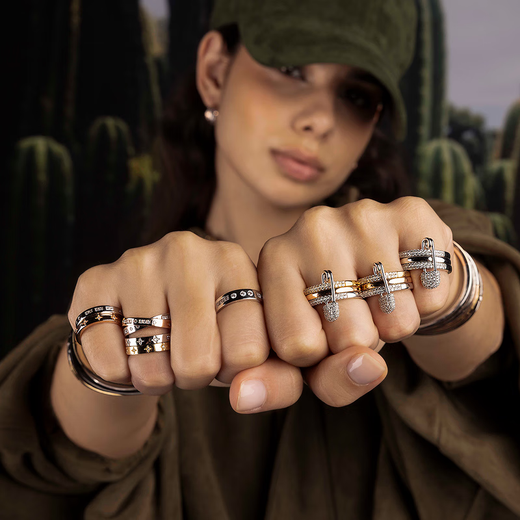 APM MonacoLOVE Morse Code Ring Simple and Elegant Fashionable Romantic Birthday and Holiday Gift Gold 48