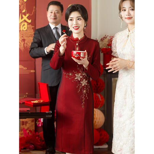 Luo Meng brand wedding grandma's wedding banquet dress 2026 autumn and winter new style noble new Chinese cheongsam wedding mother dress star burgundy plus velvet long sleeve 2XL
