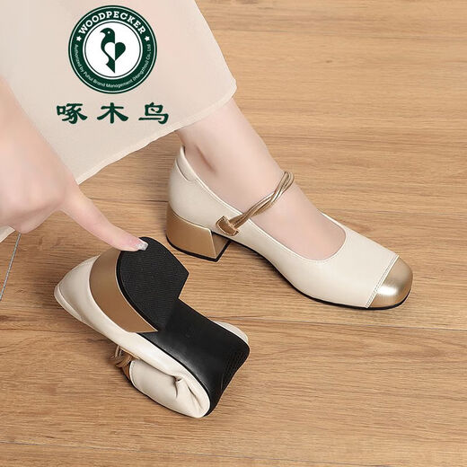 В дятеле высокий класс французский футболист Mary Jane Shoes Summer и осенний светильник женские одиночные обувь 2025 Новая однопутная женская обувь, блокирующая цветовые антикварные, маленькие 9853 метра белый каблук высоту 4 см 35