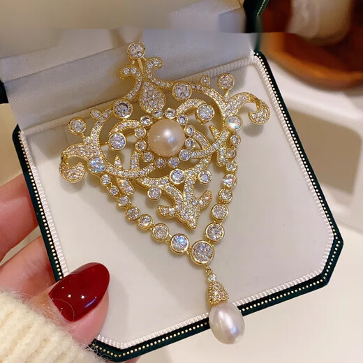 SNQP elegant retro French light luxury palace freshwater pearl tassel brooch brooch brooch freshwater pearl tassel brooch
