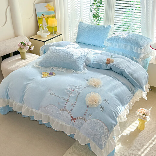 Montmartre princess style winter new style about 11Jin Jin equals 0.5kg heavy milk velvet bed cover four-piece set thickened double-sided velvet bed cover three-piece set Dream Garden--Baby Blue 1.5m bed cover four-piece quilt cover 200*230