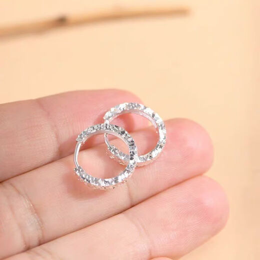 YKINCASL Old Phoenix Sterling Silver 9999 Romantic Flashing Crushed Ice Small Earrings Light Luxury Style White Ear Buckle Women's Design Sterling Silver Crushed Ice Earrings (Pair) Lao Fengxiang Same Style Gift Box