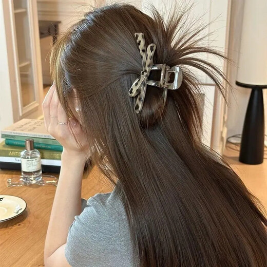 Acrylic smudged leopard print bow clip hair clip large hair volume shark clip niche high-end headwear clip - coffee color