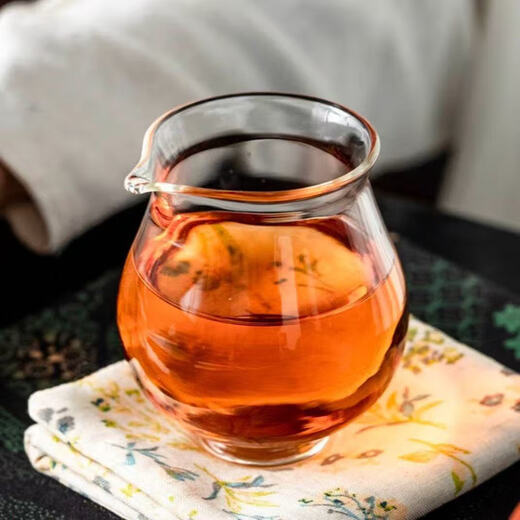 New personalized Chinese-style high-footed glass fair cup, heat-resistant small male cup, small capacity even cup, super Q boy cup, small exquisite fair cup 150ml