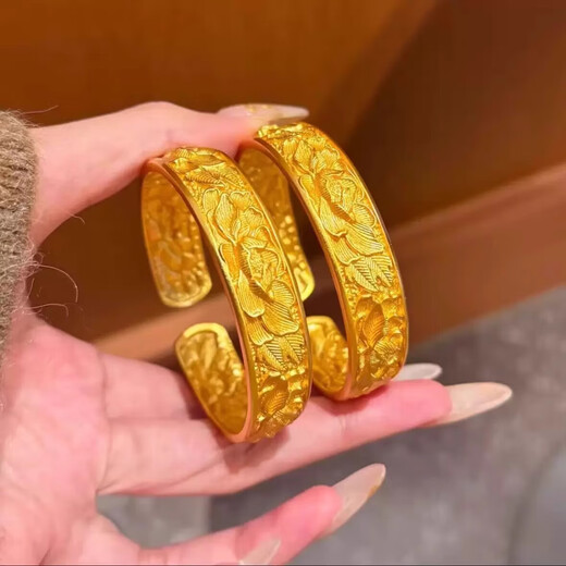 Wedding wide loach back tire peony flower gold-plated bracelet imitation three gold solid retro bracelet niche gift peony flower bracelet-1 piece exquisite gift box