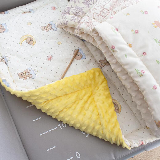 Baby table nursing table cotton mat newborn mattress pure cotton table accessories baby changing table sleeping pad Moon Bear Class A changing table mat 40*70