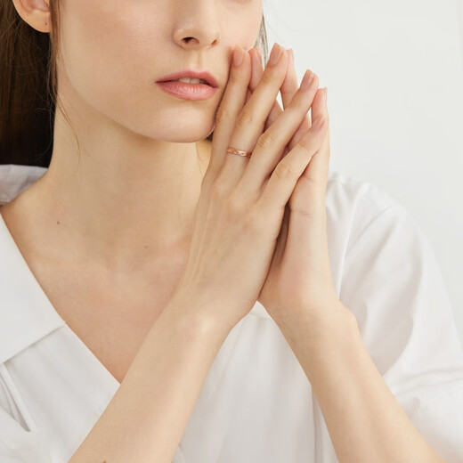 Chow Sang Sang Color Gold Ring 18K Gold Love Secret Cupid Feather Ring 91919R Pricing 12 Circles