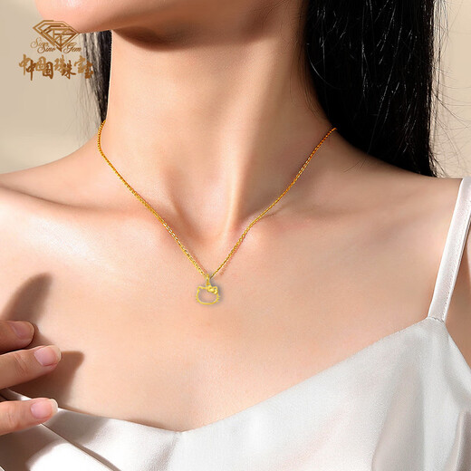 Chinese jewelry cute kitten gold necklace female KT cat pure gold pendant clavicle chain birthday double 11 gift for girlfriend and wife about 0.3g pure gold cat pendant + free silver chain