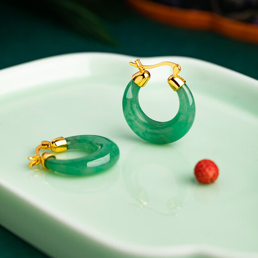 Little silversmith African green ice bottom floating flowers S925 silver earrings women's earrings new Chinese style retro green jade earrings girlfriend gift