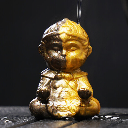 Shantou Lin Village purple sand tea pet small ornaments can be raised to color changing black myth Sun Wukong destiny man peripheral tea room tea table decorations full color changing purple sand pious saint + golden hoop