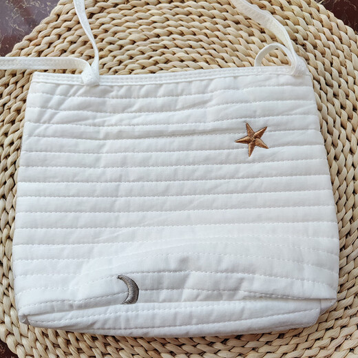 Storage hanging bag diaper diaper newborn clothing toy storage bag baby bedside storage hanging bag bag Huang Xingyue double pocket hanging bag 50*35cm