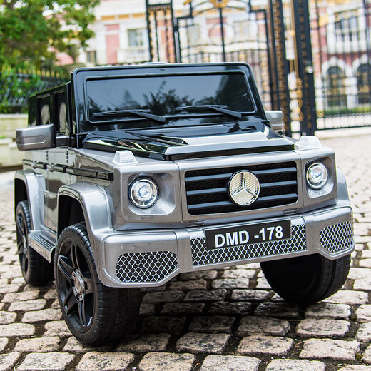 Children's electric car four-wheel off-road bottle remote control toy car can seat people of different sizes for boys and girls dual-wheel drive baby stroller dual-wheel drive white + common seat 12V4.5 + swing bluetooth