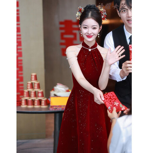 Feng Xiaowei New Chinese Style Toast Wear Bridal Red Halter Neck Cheongsam Morning Robe 2025 New Engagement Wedding Dress Female Style Burgundy Long S
