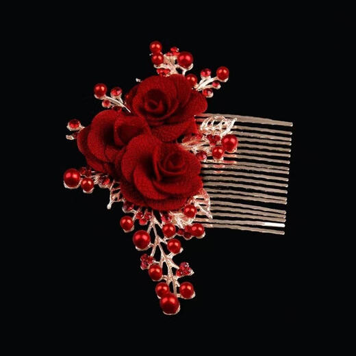 Meng Junchen Xis Schwiegermutter-Hochsteckfrisur, Hochzeit, Hochzeit, glückliche Mutter mittleren Alters, Stil, Hochzeitsbankett, Hochsteckfrisur, Haarschmuck, Hochzeitskopf, Blume, exquisites High-End-Rot