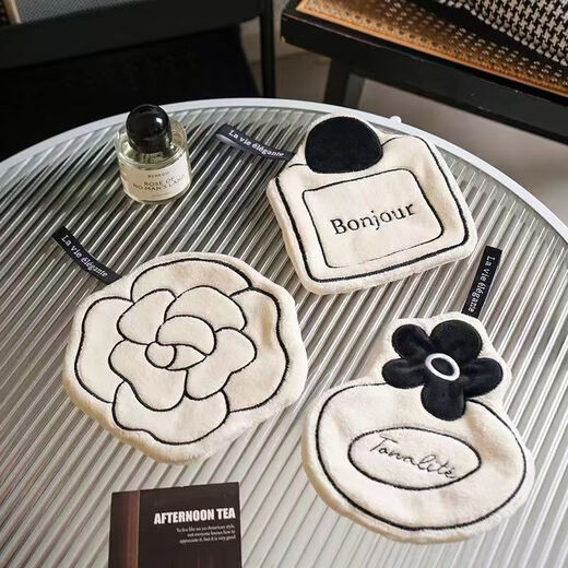 Gong Qin French style hand towel hanging absorbent home coral velvet towel kitchen bathroom thickened hand towel cute souvenir Camellia series 3 pack