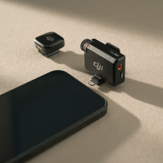 DJI Mic Mini Wireless Microphone Professional Recording Live Broadcast Lavalier Wireless Bee Mobile Camera SLR Vlog Interview Noise Canceling Radio Lightning Mobile Phone Connector Original Accessories Official Standard Does Not Include Lightning Mobile Phone Connector