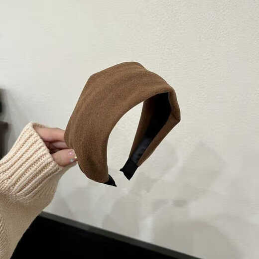 Zan Yingmei 2025 new autumn and winter retro fashion high-end wide-brimmed headband simple temperament Internet celebrity face wash headband wide-faced headband black + brown