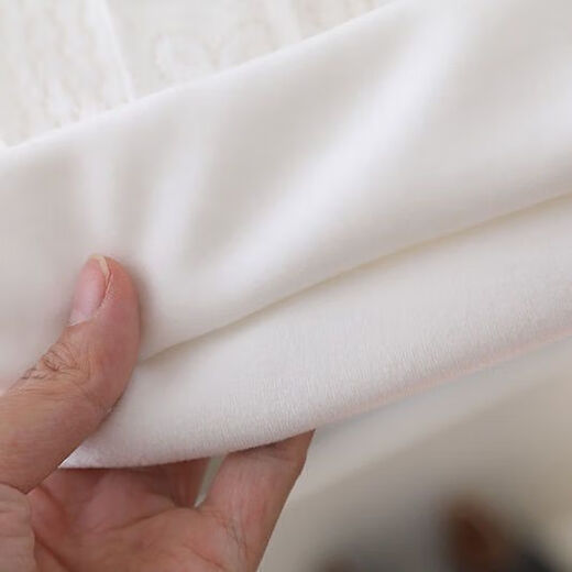 Disney girls' stylish velvet sweater for winter, Korean style baby inner wear, Lolita bottoming shirt, lace long-sleeved top, white velvet (high-quality fabric) 90