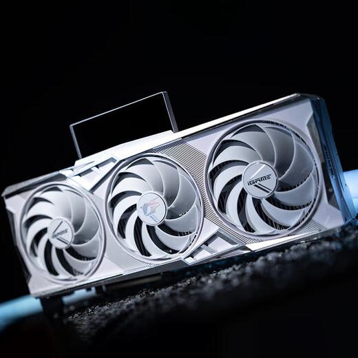 Colorido RTX 5070 Tomahawk Ultra Advanced Silver Shark Vulcan OC 12GB GDDR7 DLSS 4 E-sports diseño de juegos de persecución ligera tarjeta gráfica de computadora RTX 5070 White Vulcan OC